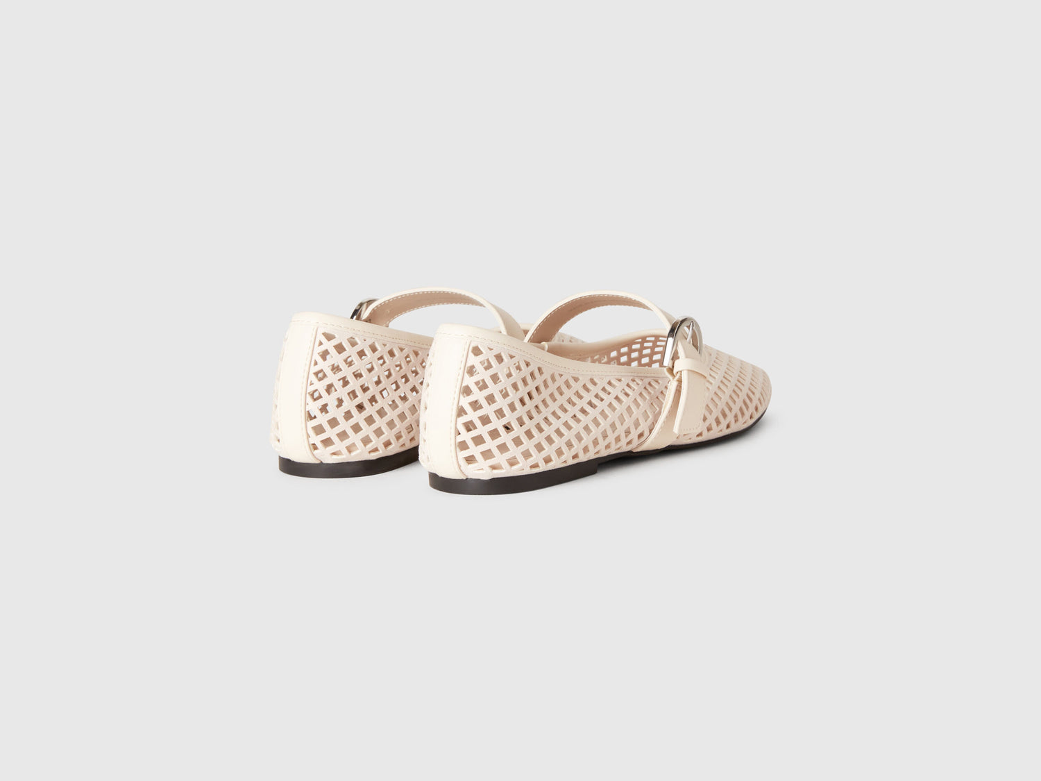 Benetton_Mesh Flats_87FCDD03Q_0R2_03