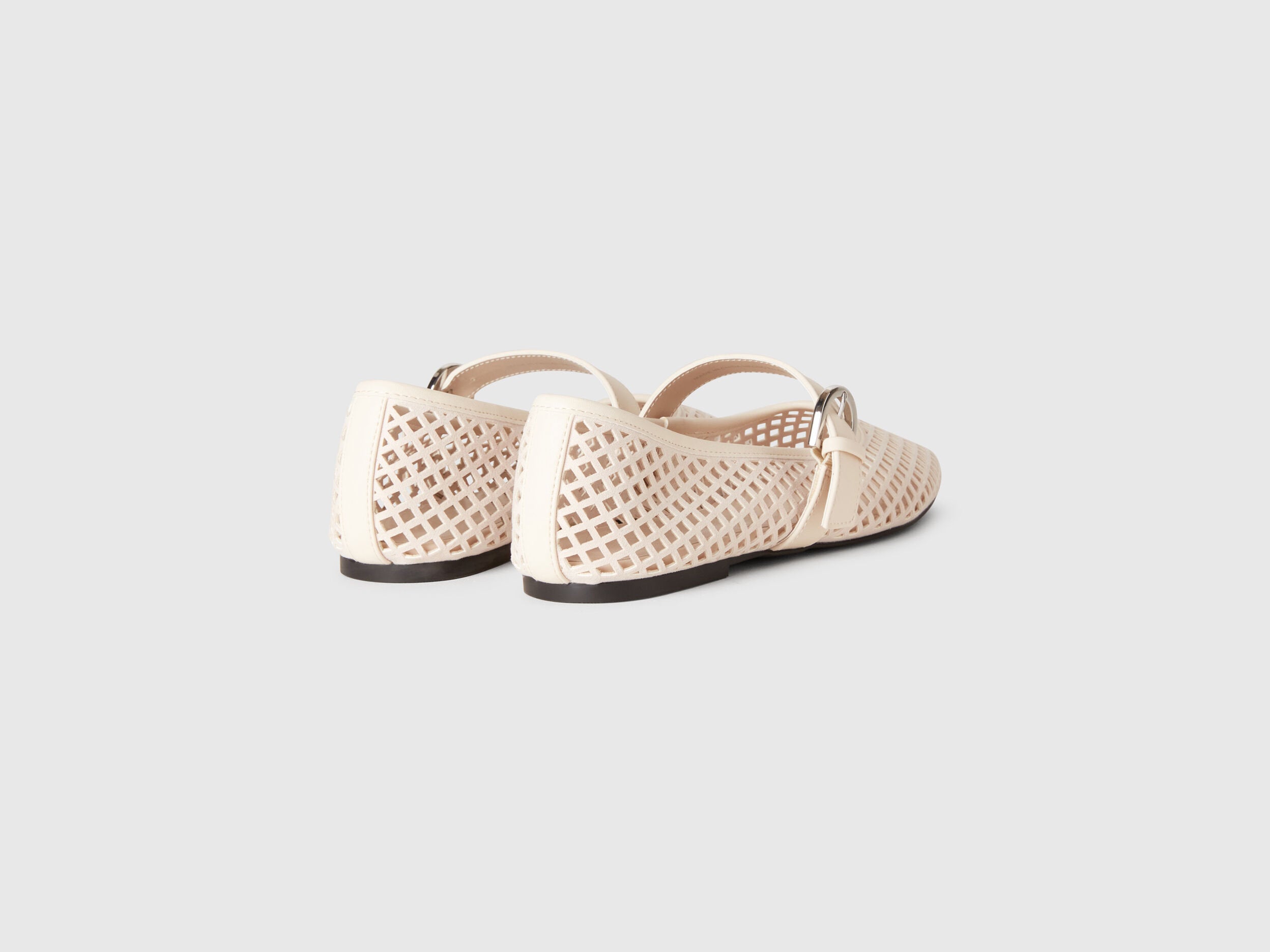 Benetton_Mesh Flats_87FCDD03Q_0R2_03