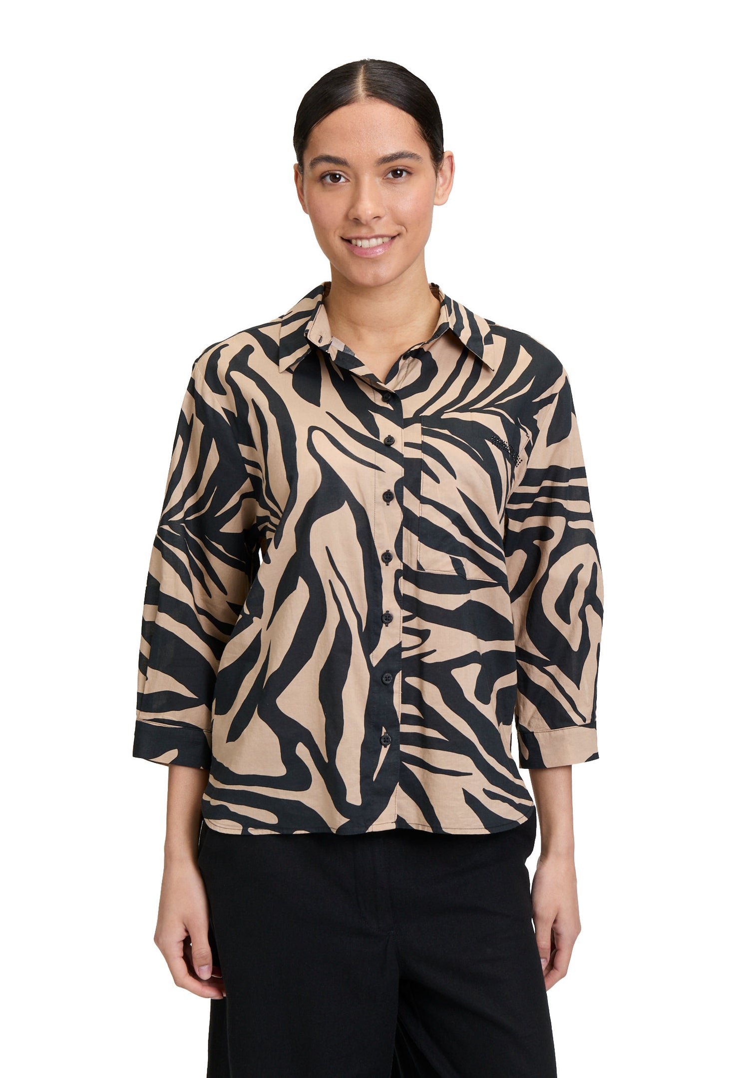 Betty Barclay_Blouse Long 3/4 Sleeve_8814-1213_9875_01