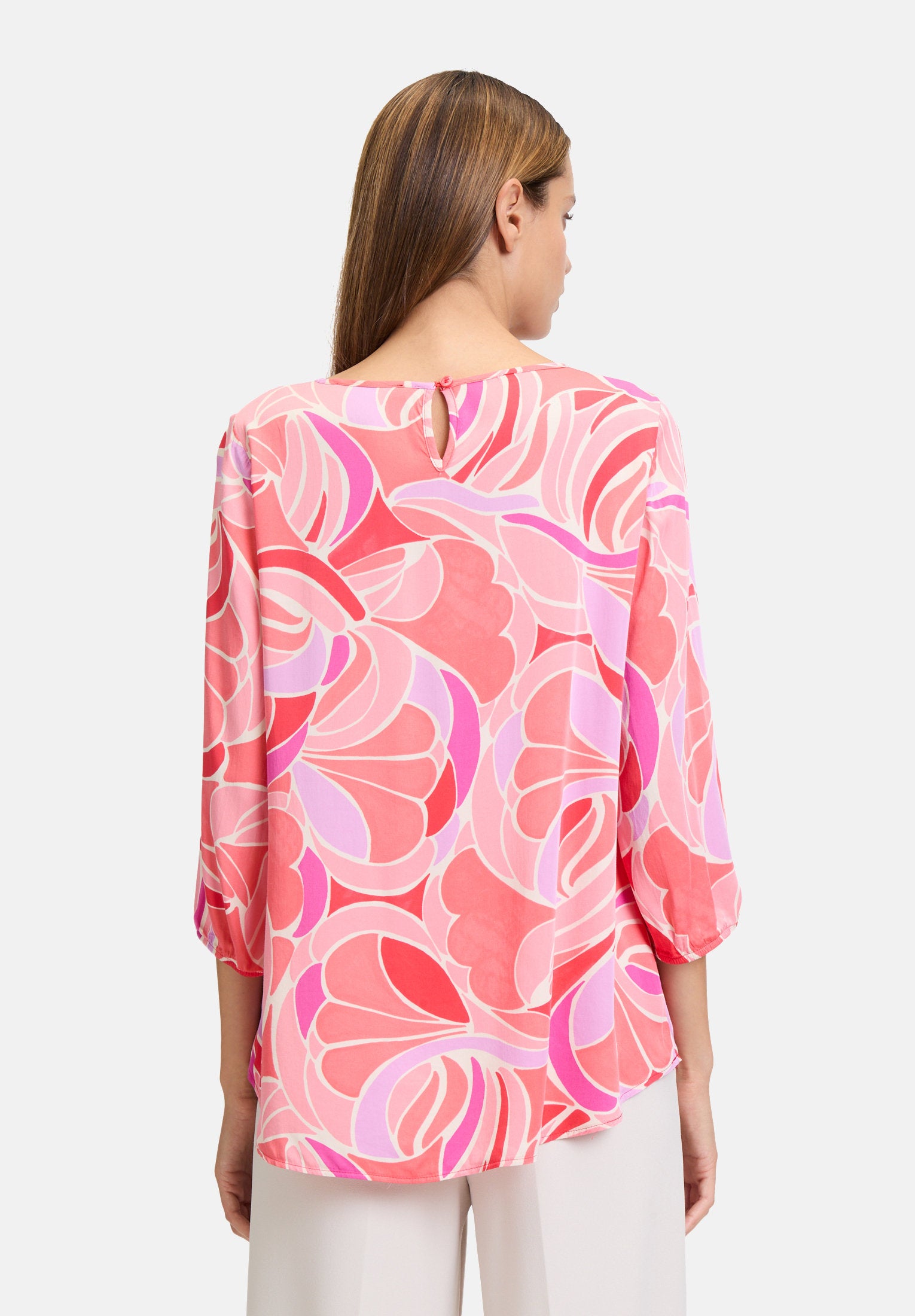 Betty Barclay_Satin Blouse with 3/4 Sleeves_8817-1110_4826_03