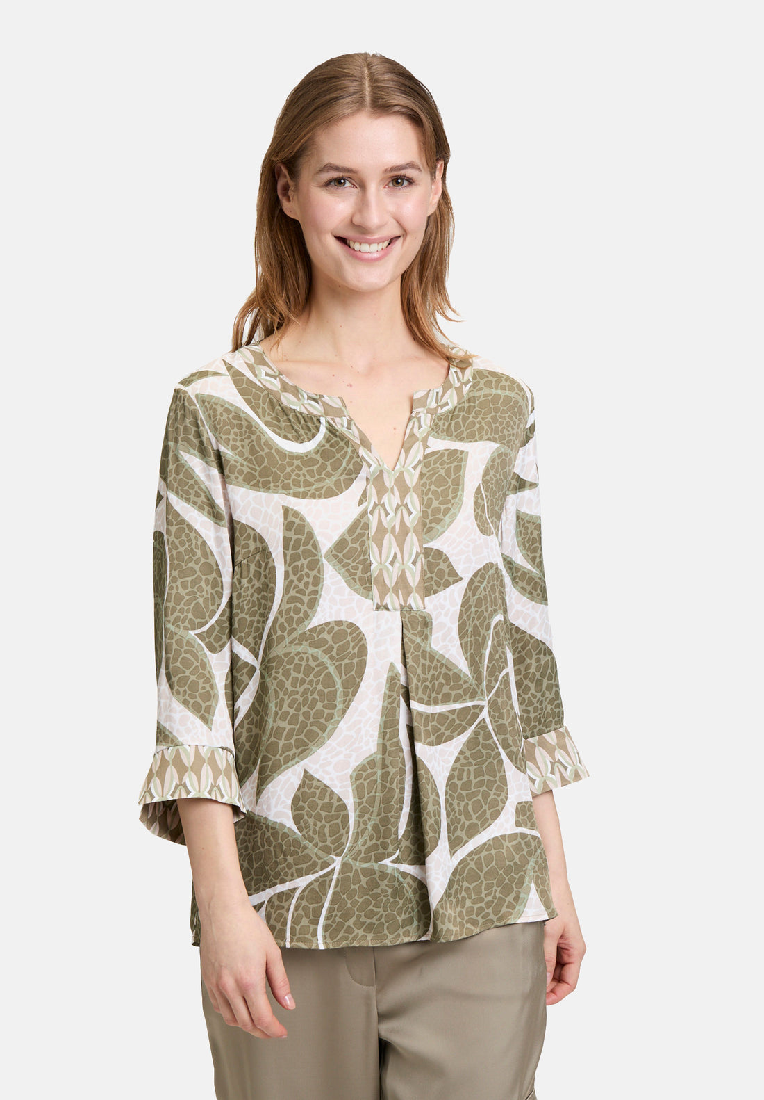 Betty Barclay_Pull-On Blouse with Pattern_8823-1132_5819_01