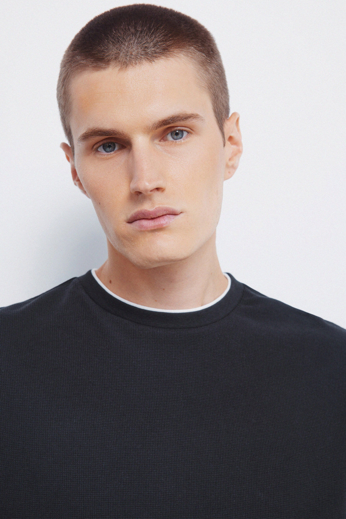 Springfield_Black_Double Waffle Fabric T-Shirt_8832417_28_02