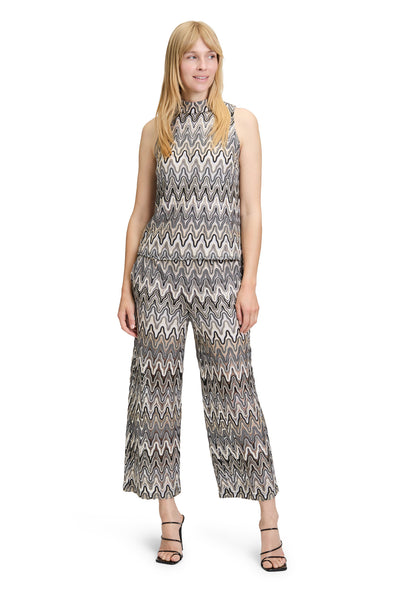 Betty Barclay_Crop Top with Stand-Up Collar_8842-1268_1891_02