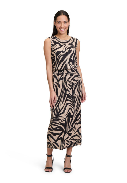 Betty Barclay_Blouse Short Without Sleeve_8853-1339_9875_02