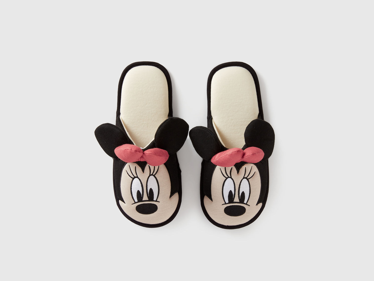 Benetton_Creamy White_©Disney Mickey Mouse Slippers_88Y70D01H_902_04