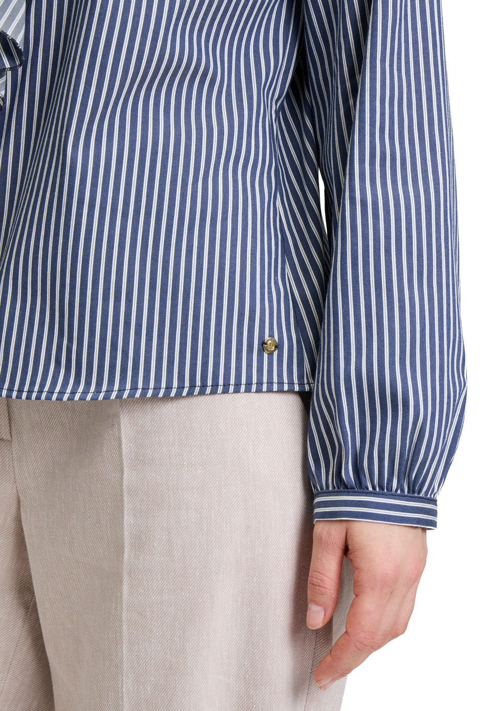Betty Barclay_Slightly Fitted Long Sleeve Blouse_8903-3280_8813_07