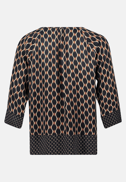 Betty Barclay_Black/Beige_Slip Blouse with Print_8906-1443_9875_05