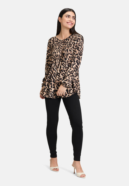 Betty Barclay_Black/Beige_Slip Blouse with Pleats_8908-1465_9875_02