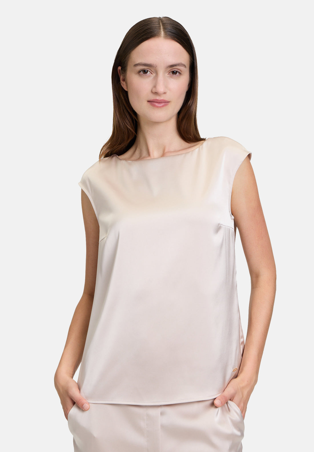 Betty Barclay_Blouse Top with Shiny Effect_8909-3386_1098_01