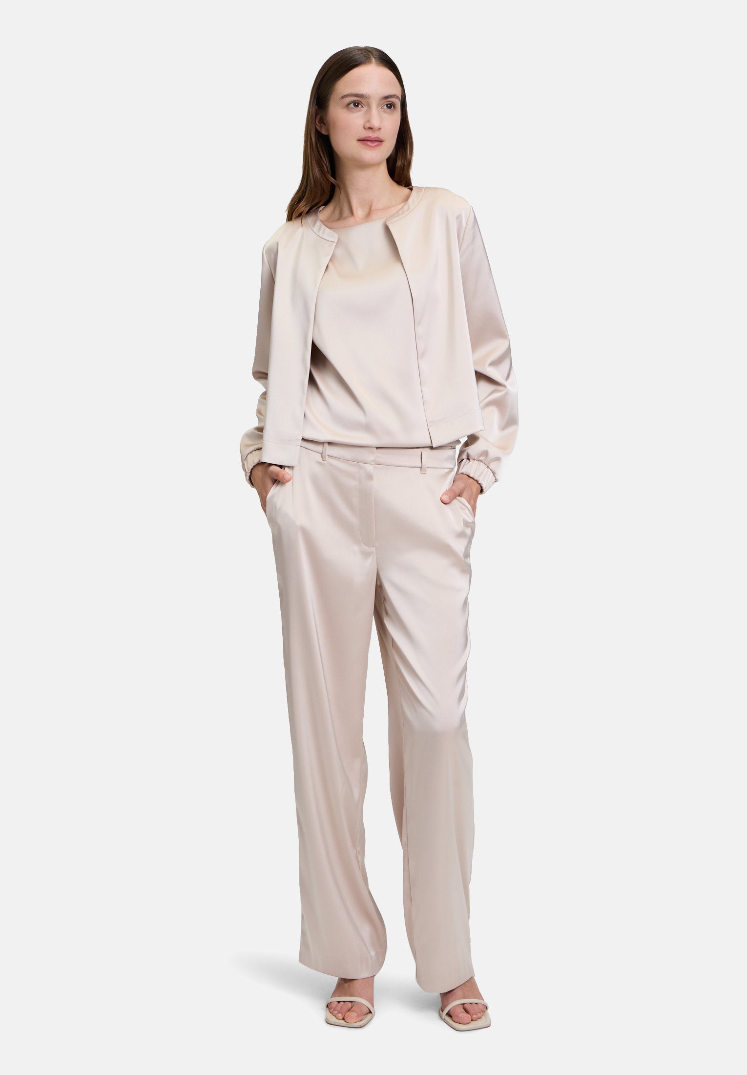 Betty Barclay_Blouse Top with Shiny Effect_8909-3386_1098_02