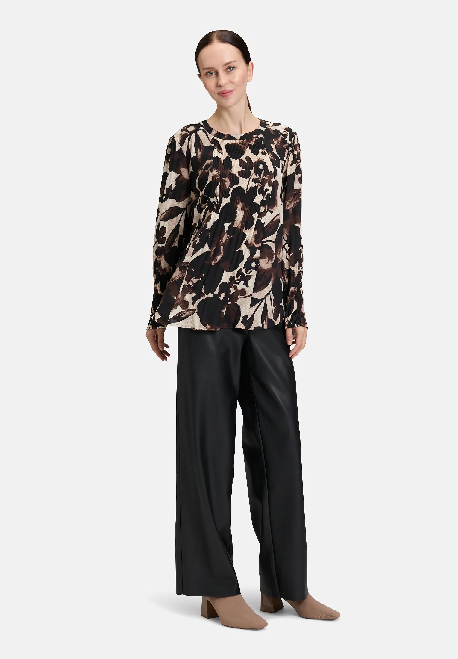 Betty Barclay_Beige/Brown_Slip Blouse with Pleats_8924-1623_7875_02