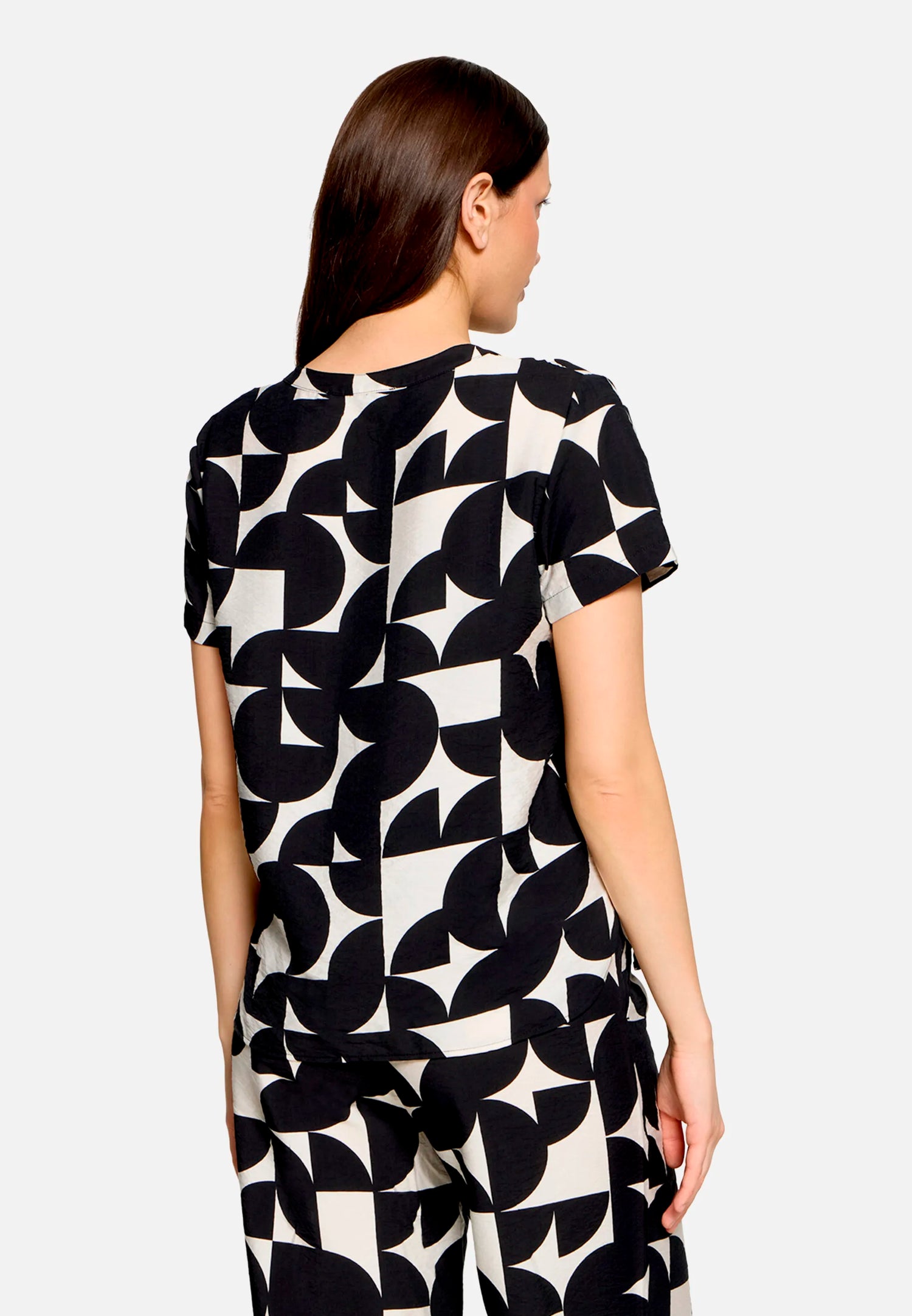 Betty Barclay Black/Cream Women Short-Sleeved Slip-On Blouse SKU: 8926-3370_9812 Image 03