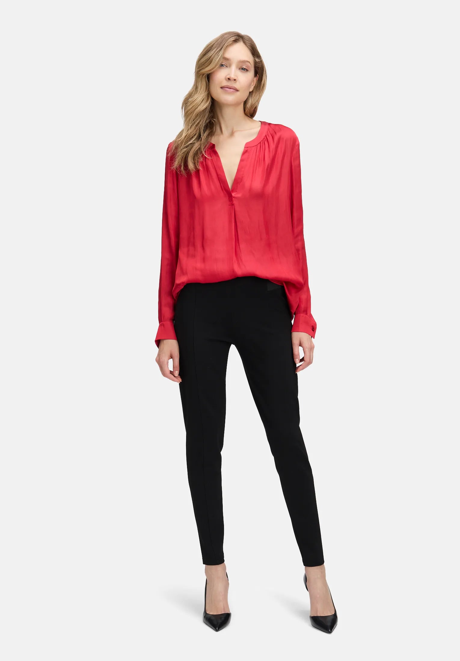 Betty Barclay_Red Scarlet_Satin Blouse Long Sleeves_8942-1668_4635_02