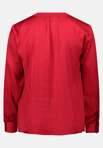 Betty Barclay_Red Scarlet_Satin Blouse Long Sleeves_8942-1668_4635_05