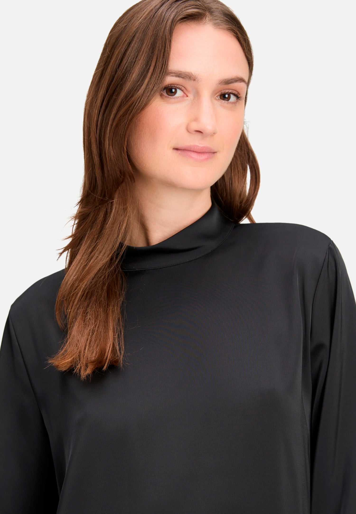 Betty Barclay_Black_Slip-On Blouse, Solid Color_8943-1196_9045_06