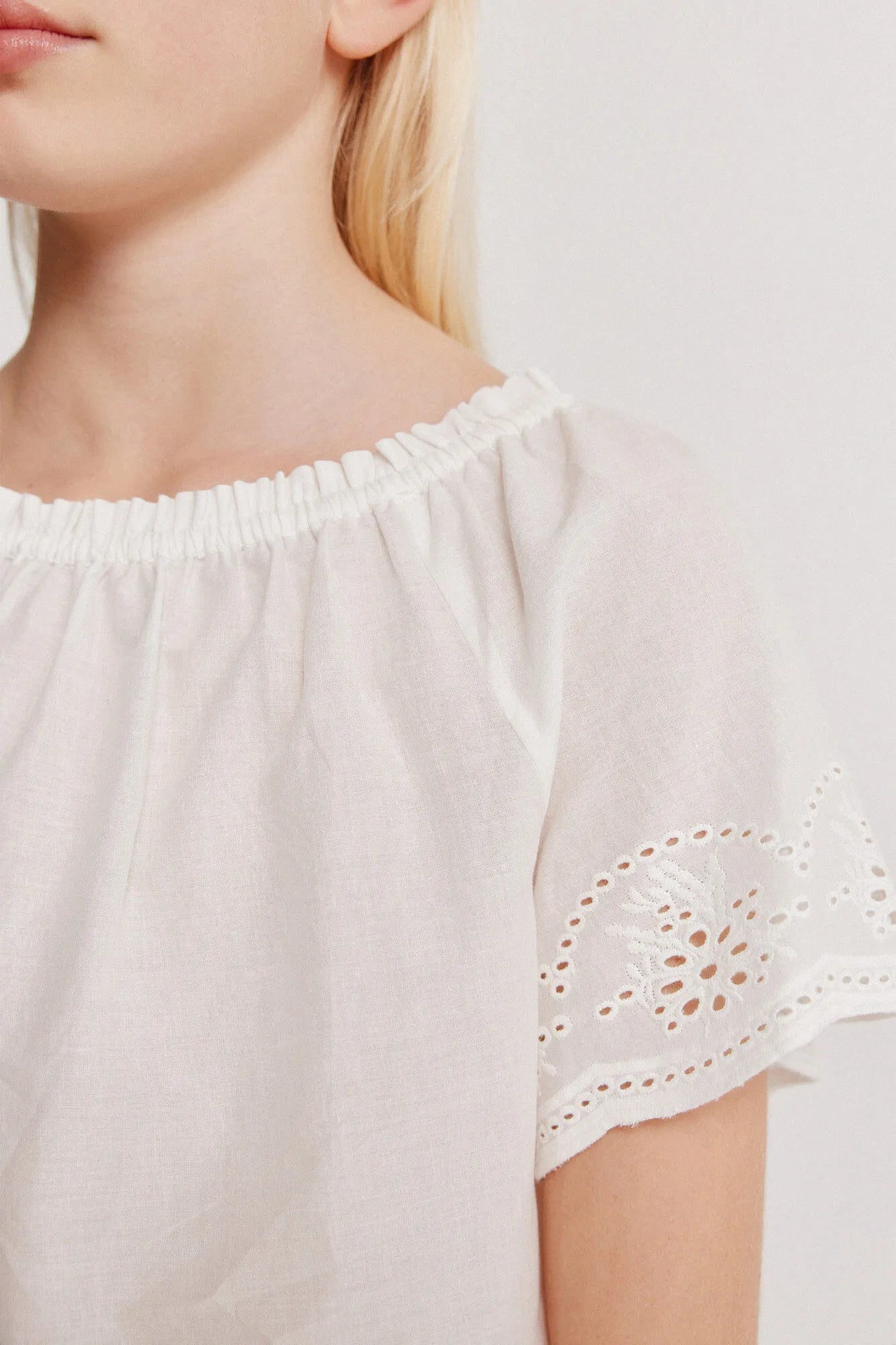 Springfield White Girls Embroidered Blouse SKU: 8943202_99 Image 02