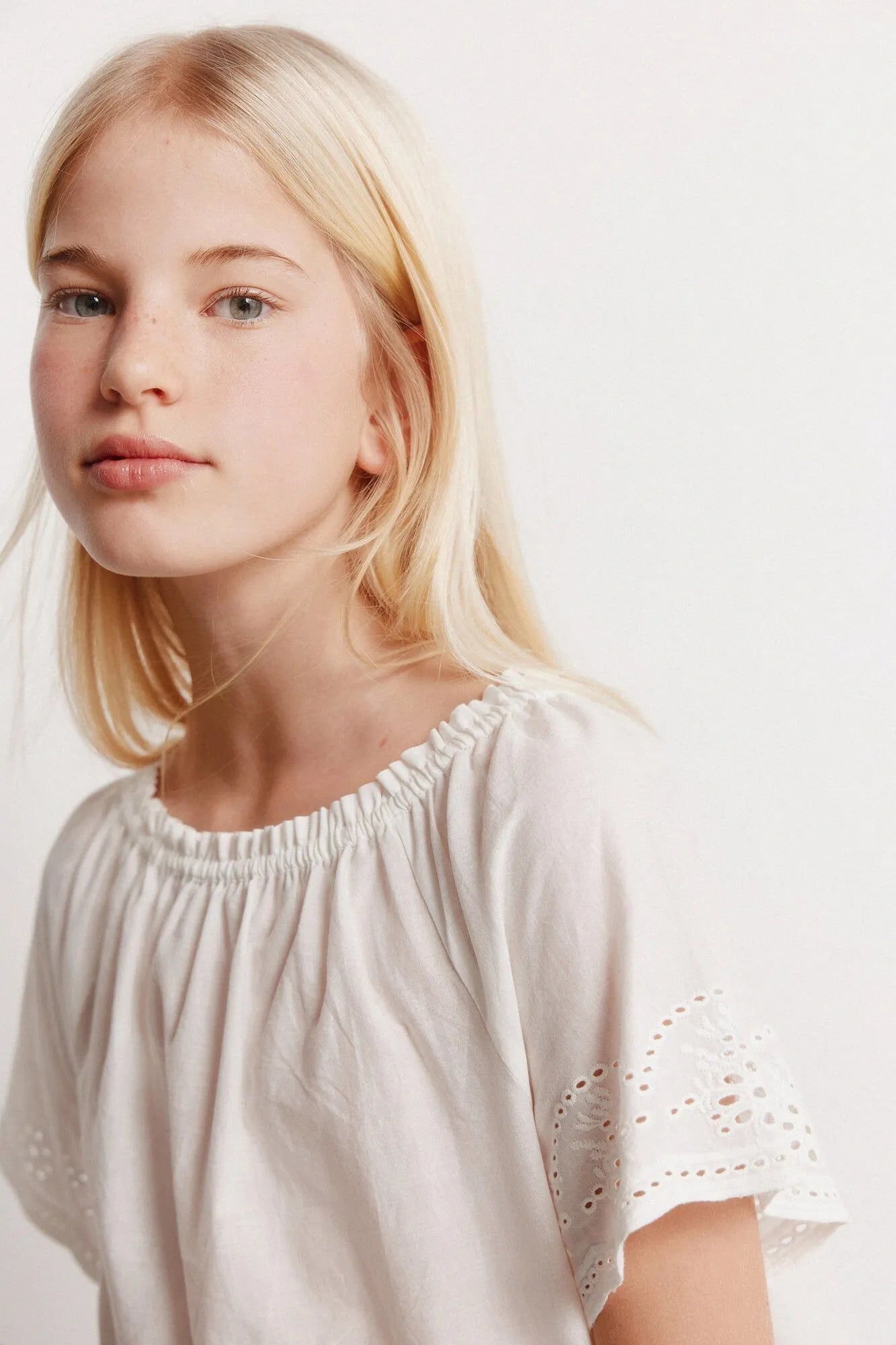 Springfield White Girls Embroidered Blouse SKU: 8943202_99 Image 04