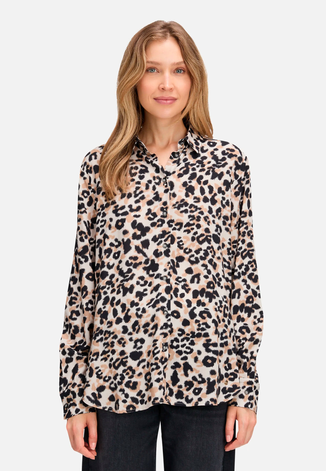 Betty Barclay_Beige/Black_Printed Shirt Blouse_8944-3212_7898_01