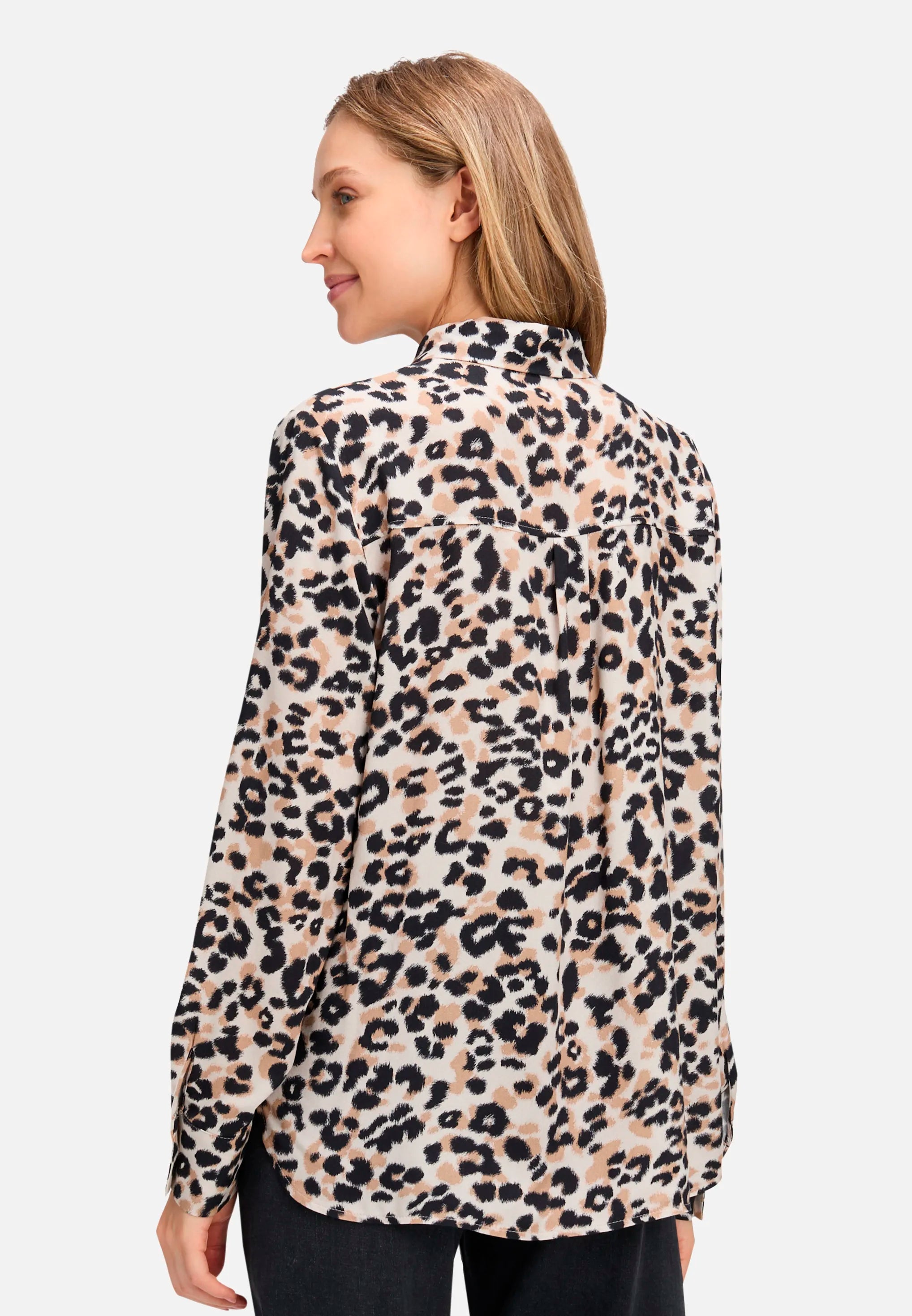 Betty Barclay_Beige/Black_Printed Shirt Blouse_8944-3212_7898_03