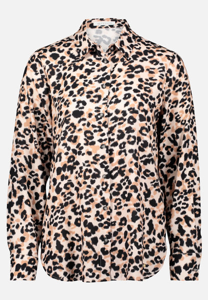 Betty Barclay_Beige/Black_Printed Shirt Blouse_8944-3212_7898_04