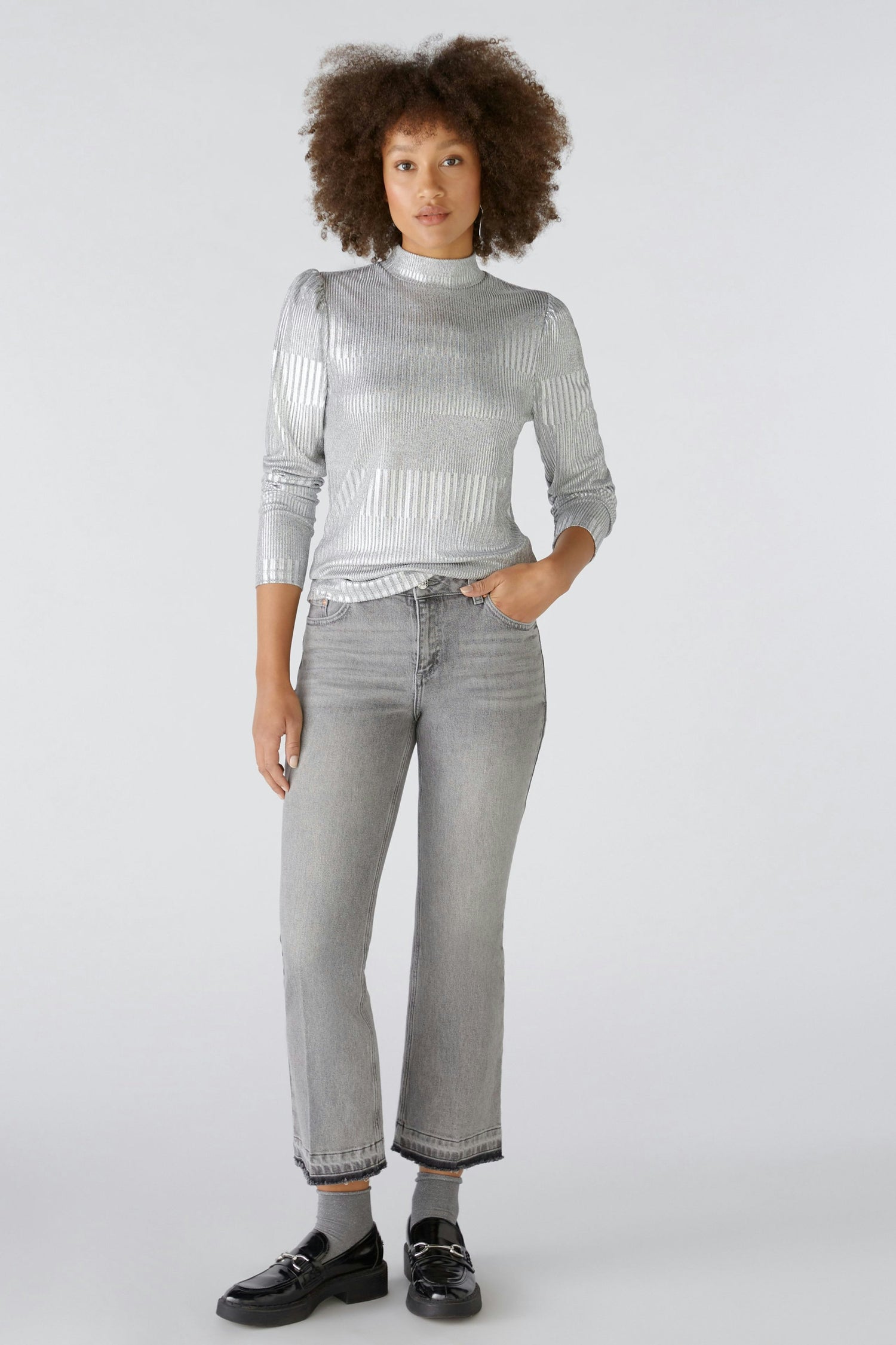 Long-Sleeved Shirt With Silver Lustre_89506_9674_03