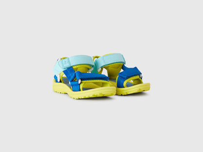 Benetton_Open-Toe Sandals_8EIKGD01C_21J_02