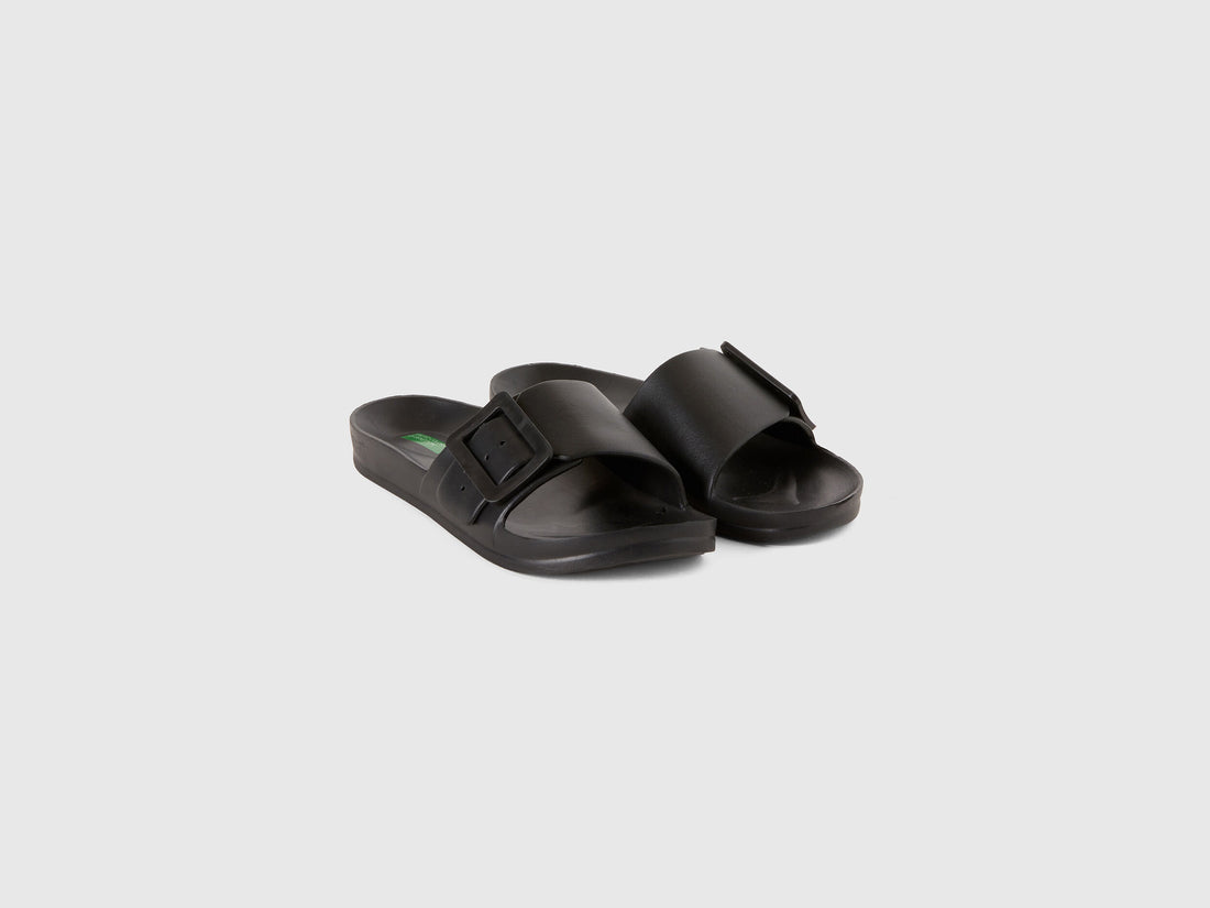 Sandals With Band And Buckle_8G3E1D01A_901_02