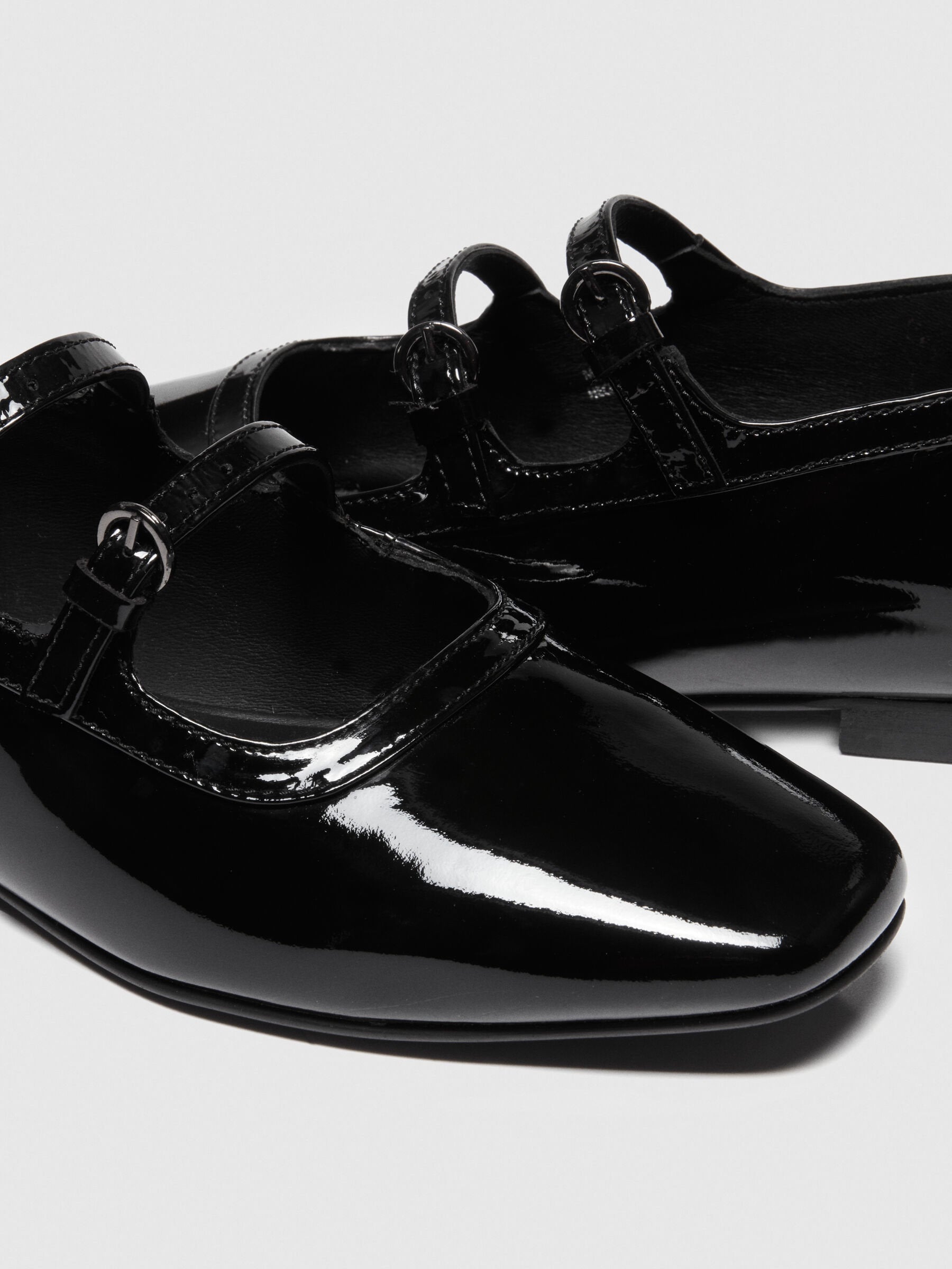 Patent Leather Flats_8GEAWD026_700_04