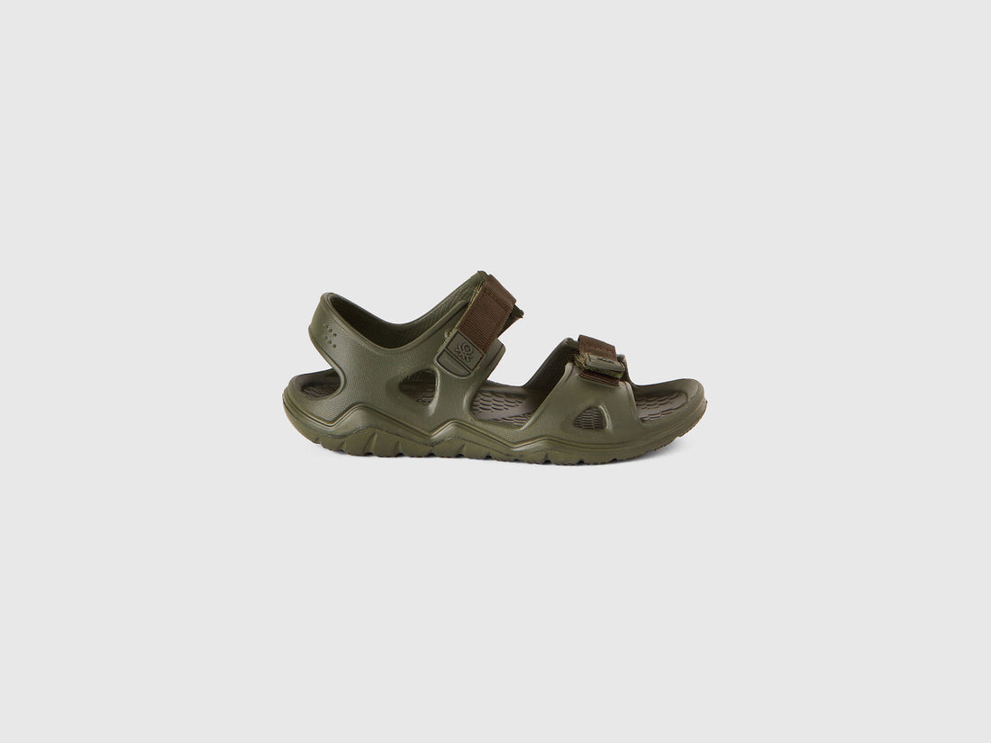 Sandals In Lightweight Rubber_8Puwcd016_35Y_01