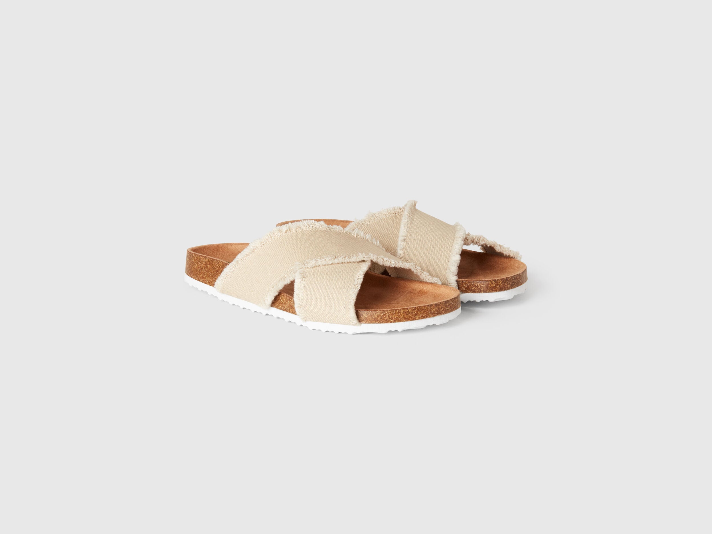 Benetton_Slippers_8Z0S1D01N_901_02