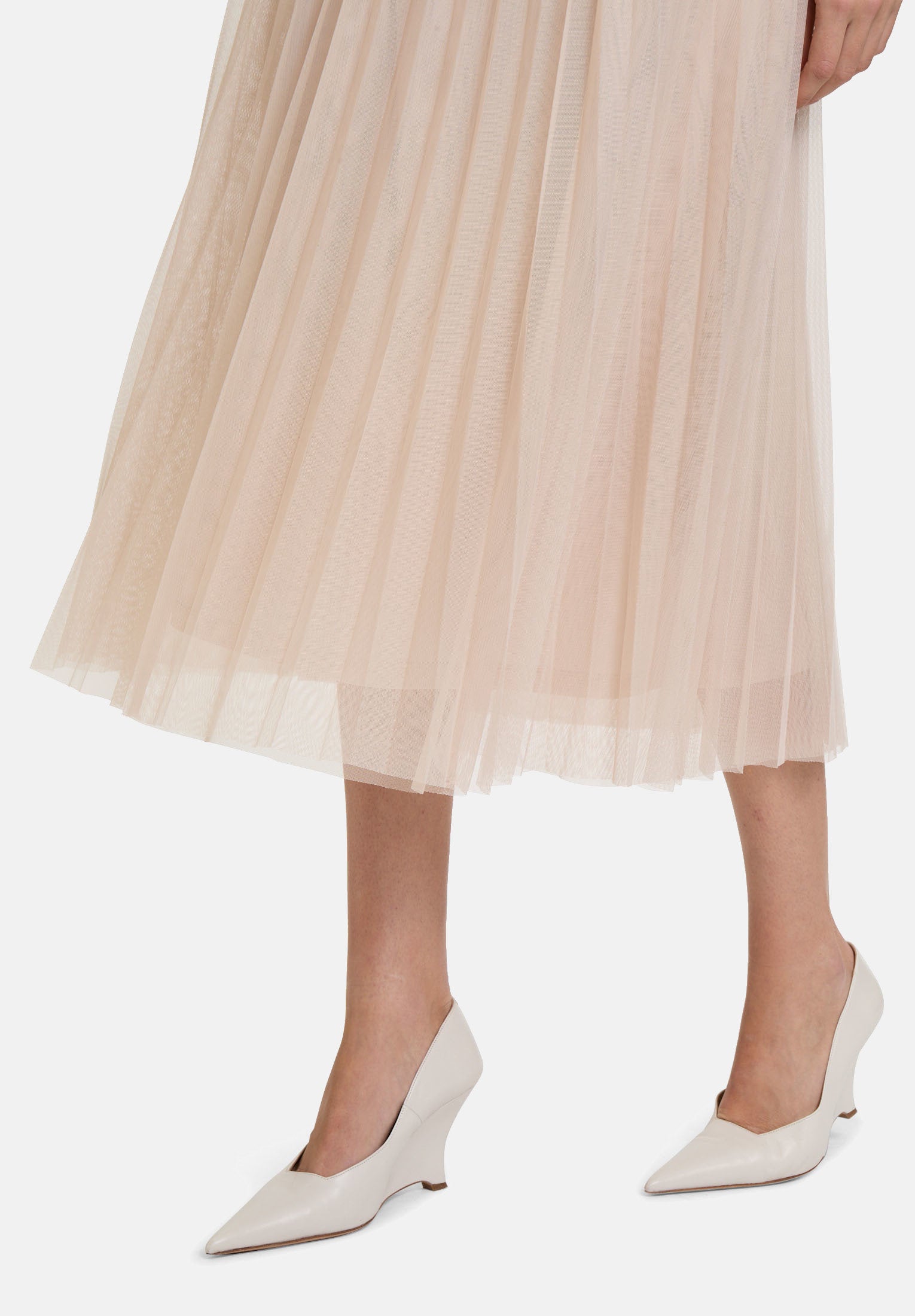 Betty Barclay_Midi Skirt with Pleats_9022-3303_1098_07