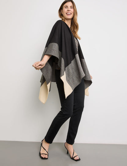 Fashionable Cape With Color Block Design_905003-72002_1091_07