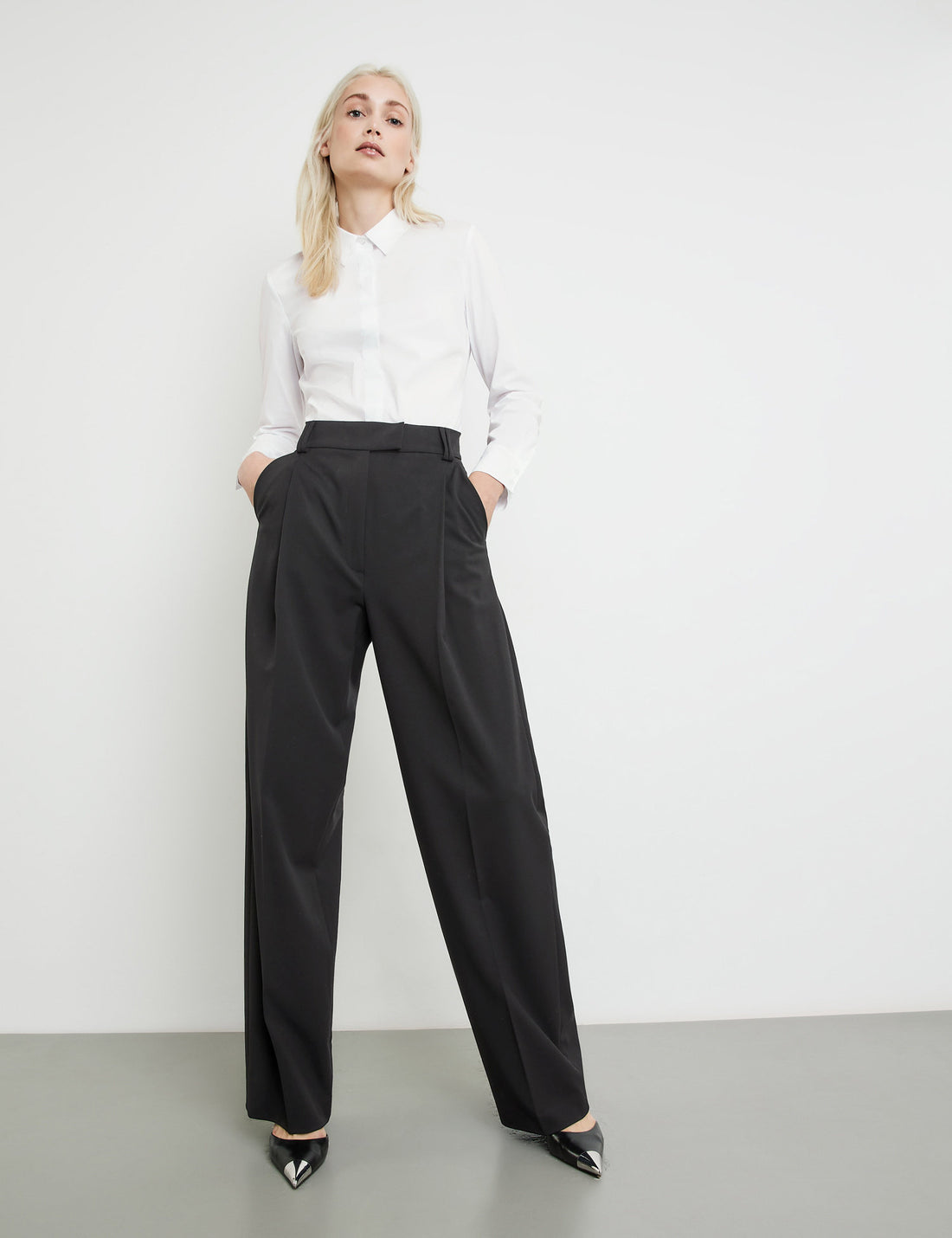 Taifun_Elegant Trousers with a Wide Leg_920971-19800_1100_01