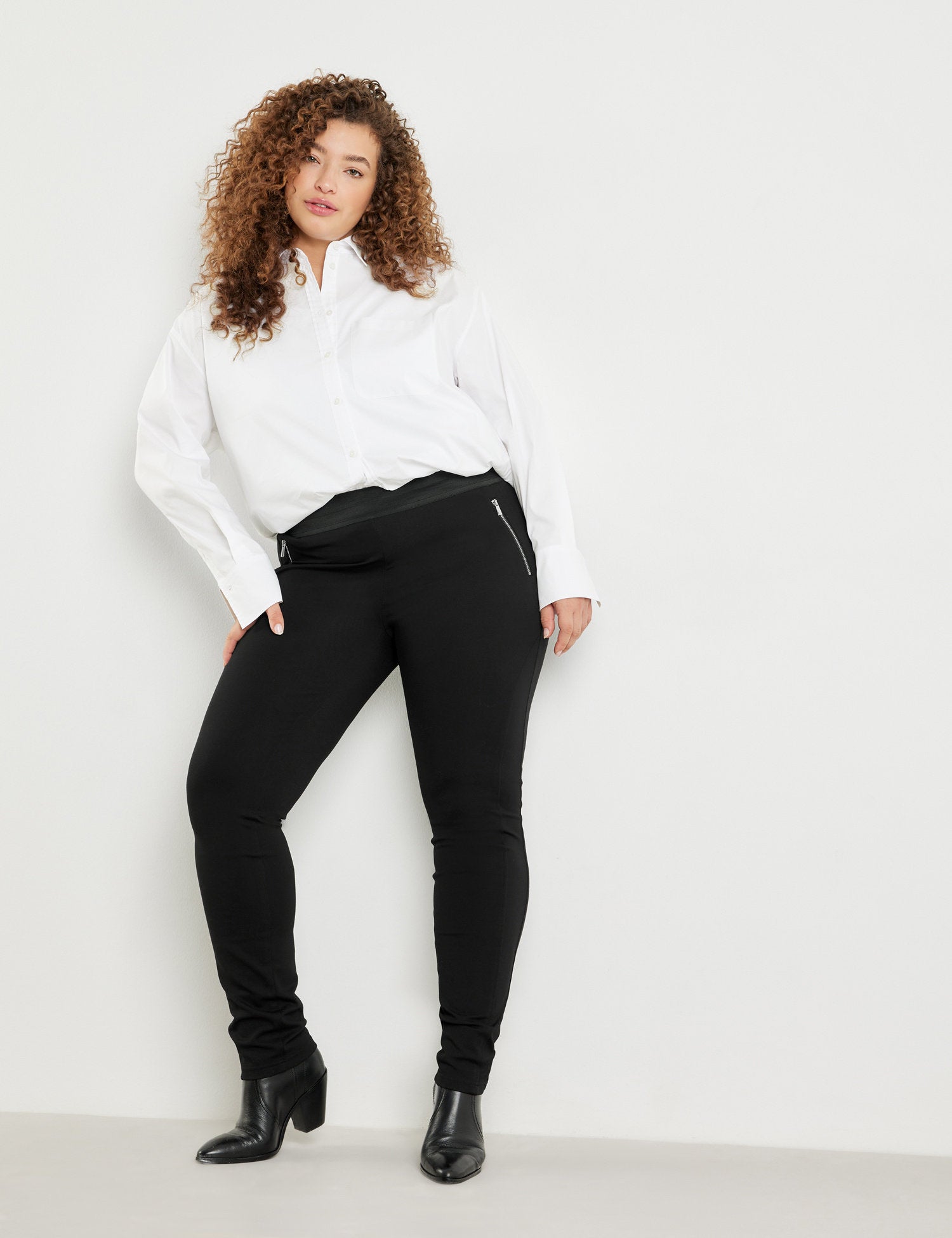 Lucy Stretch Trousers_920982-29038_11000_01