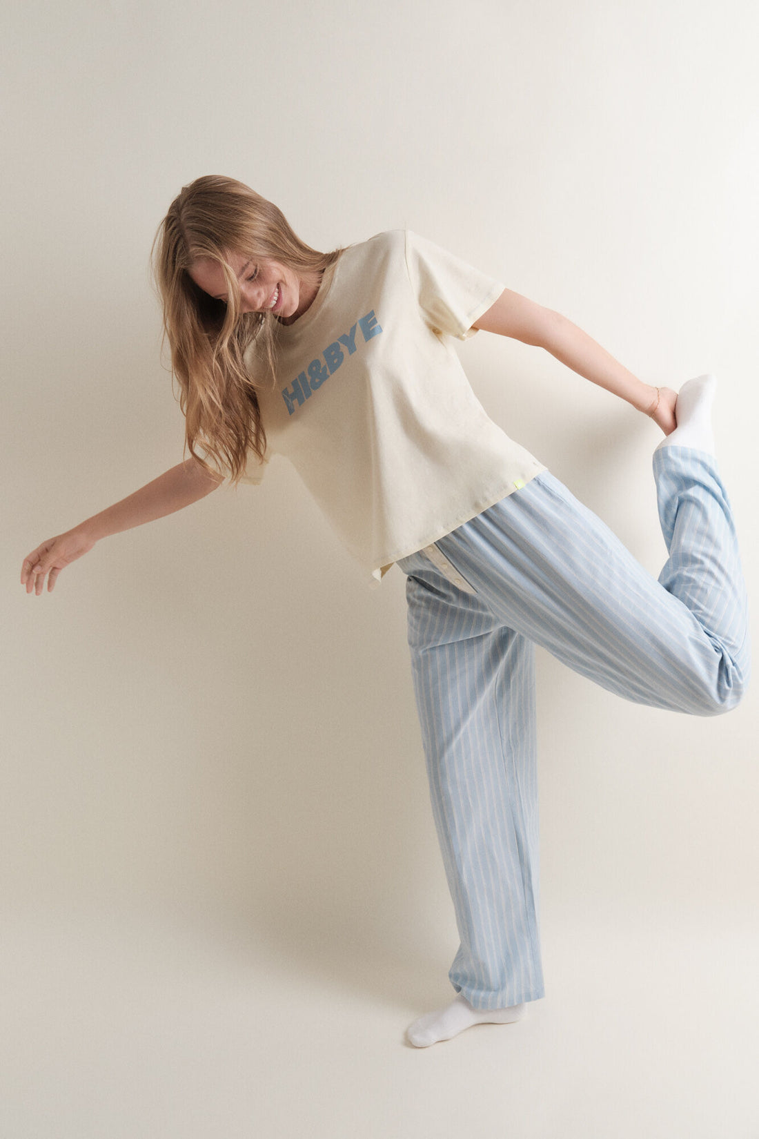 Women Secret_Yellow_Yellow Combined Pyjamas_9522052_05_01