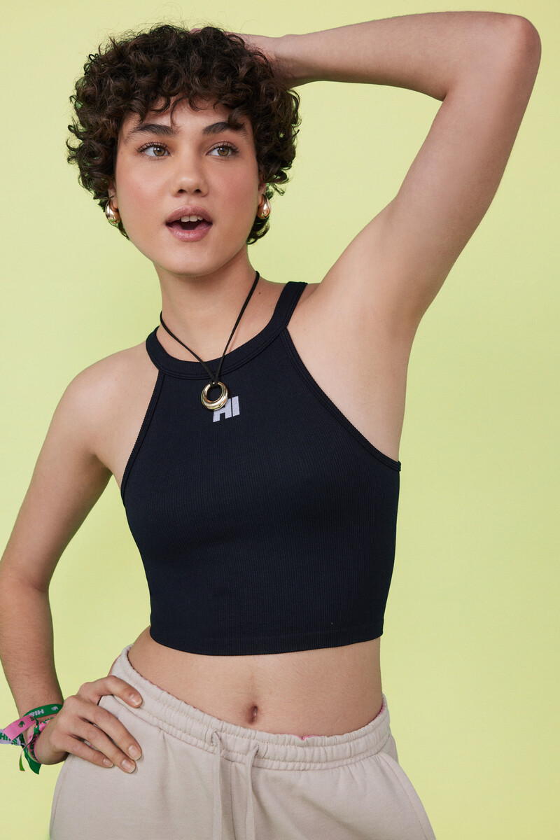 Halter Neck Cropped Tank Top_9537091_01_04
