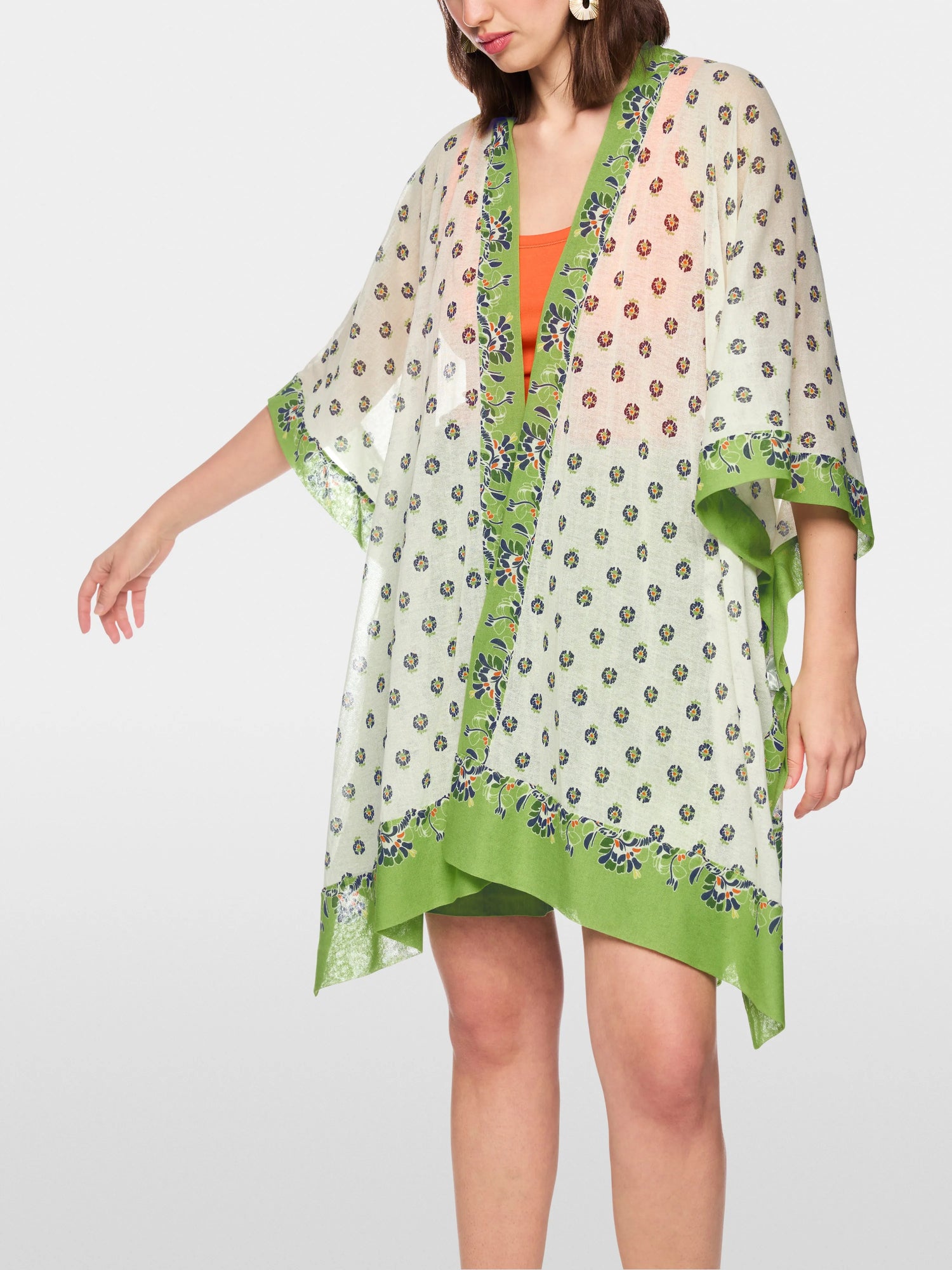 Marc Cain Bright Ecru Women ÔKnitted in GermanyÕ Printed Cape SKU: AC 14.01 M31_112 Image 06