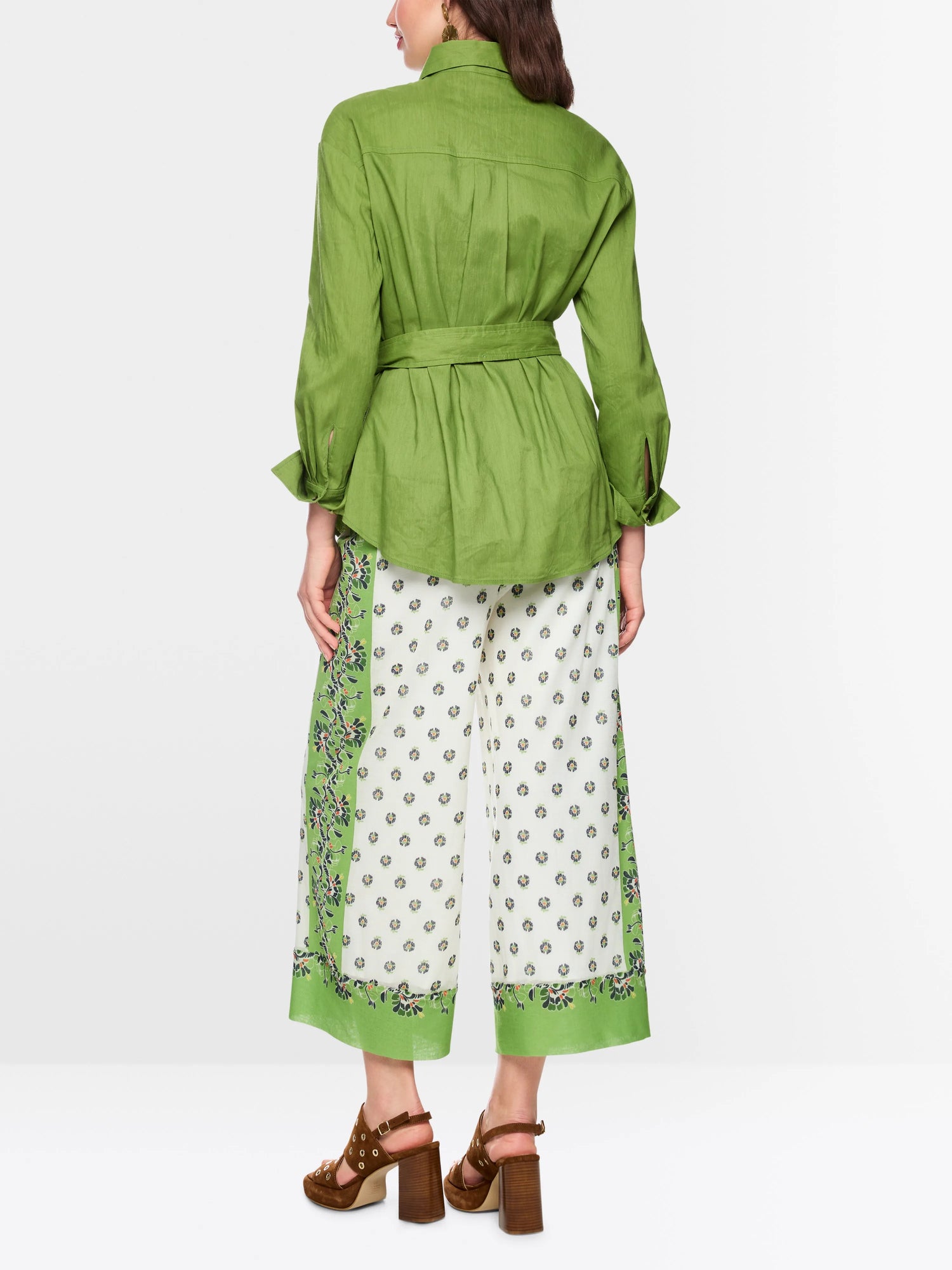 Marc Cain Garden Green Women Linen-Viscose Blend Safari Blouse SKU: AC 51.35 W70_526 Image 02