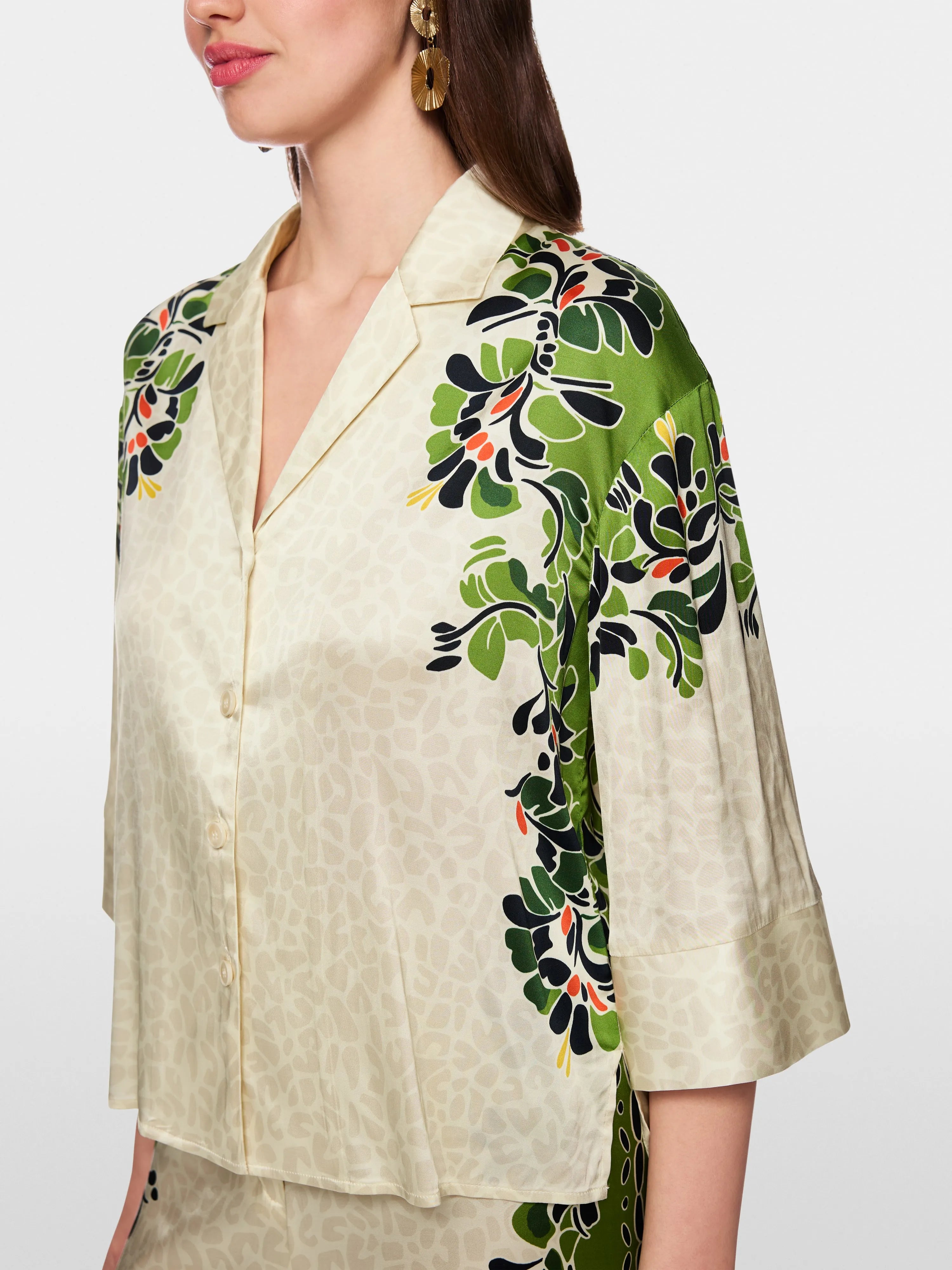 Marc Cain Bright Ecru Women Blouse with Leopard Hibiscus Print SKU: AC 51.37 W42_112 Image 03