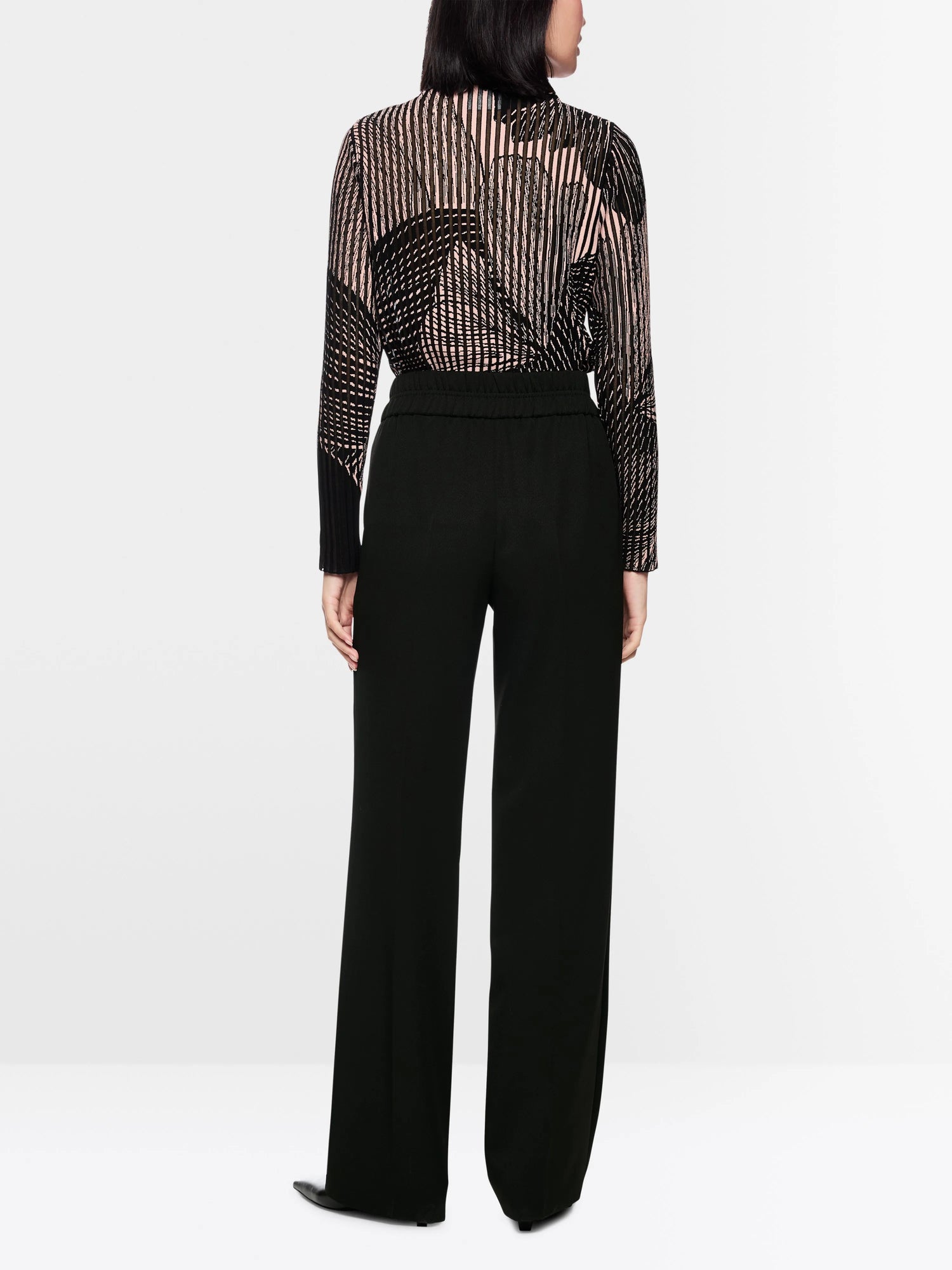 Marc Cain_Black_WAHSINGTON Wide-Fit Pull-On Trousers_AC 81.41 W77_900_02