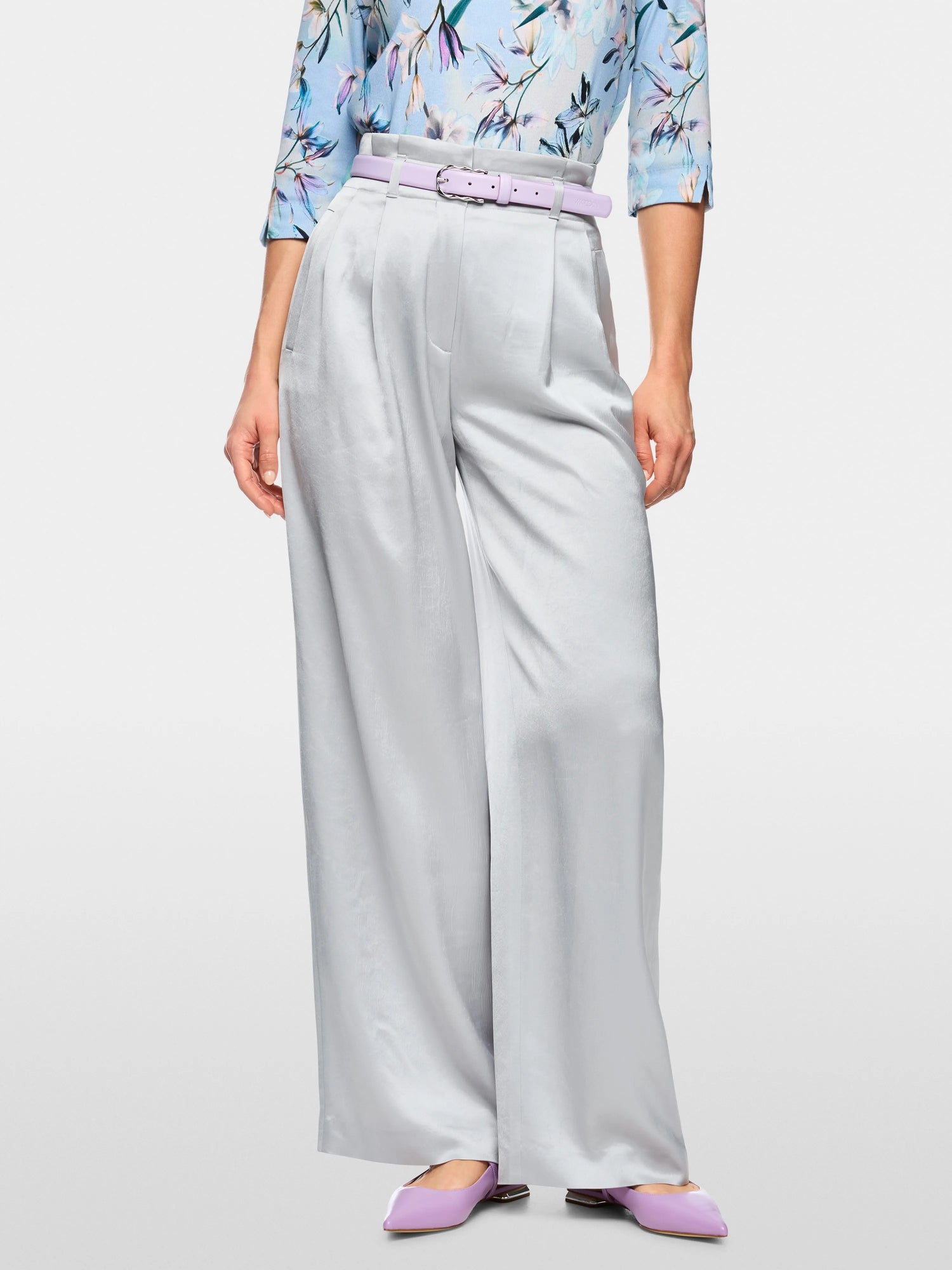 Marc Cain Microchip Women Wichtia Wide Fit Pleated Trousers SKU: AC 81.56 W46_804 Image 06