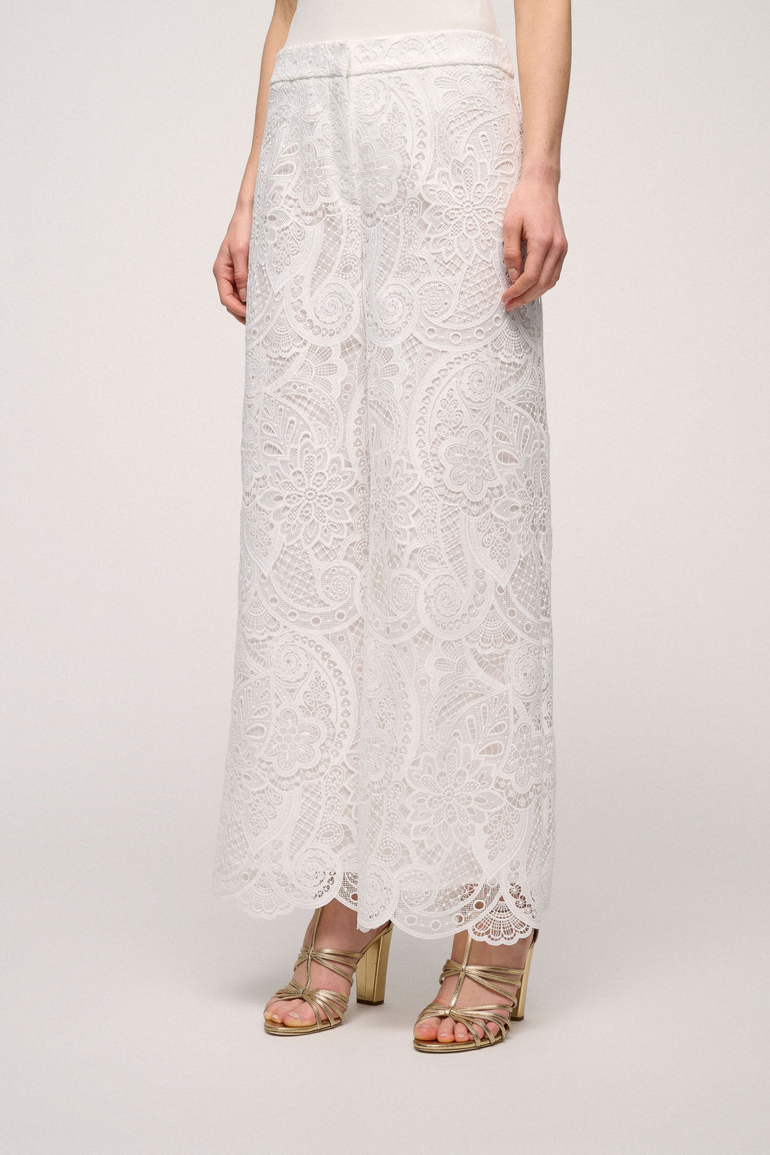 Paisley Embroidery Lace Trousers_Altea_0202 0202_01