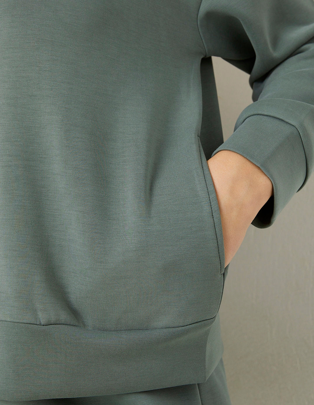 Yamamay_Easy Living Zip-Up Hoodie with Pockets_AMAD181012_120_04