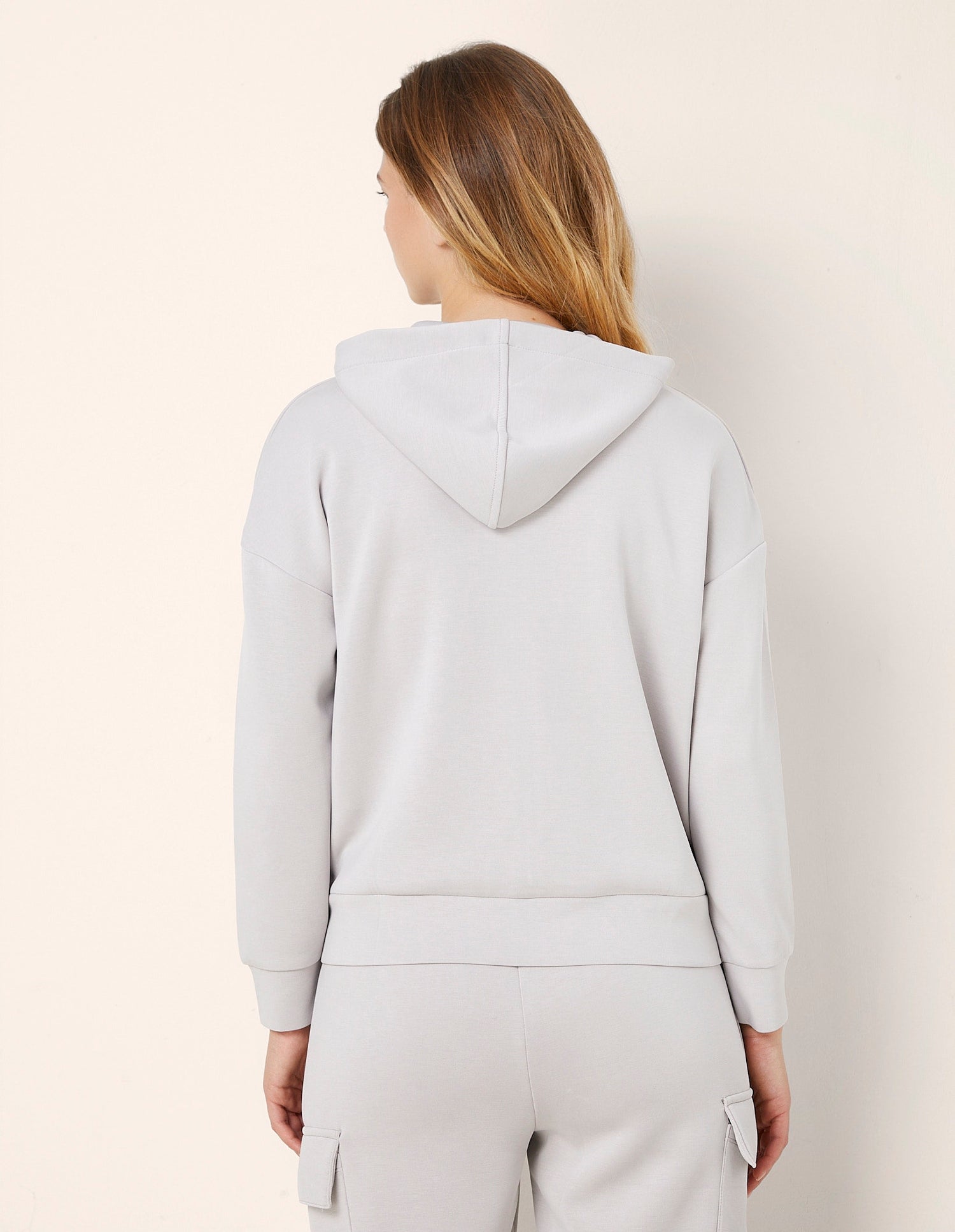 Yamamay_Easy Living Zip-Up Hoodie with Pockets_AMAD181012_131_03