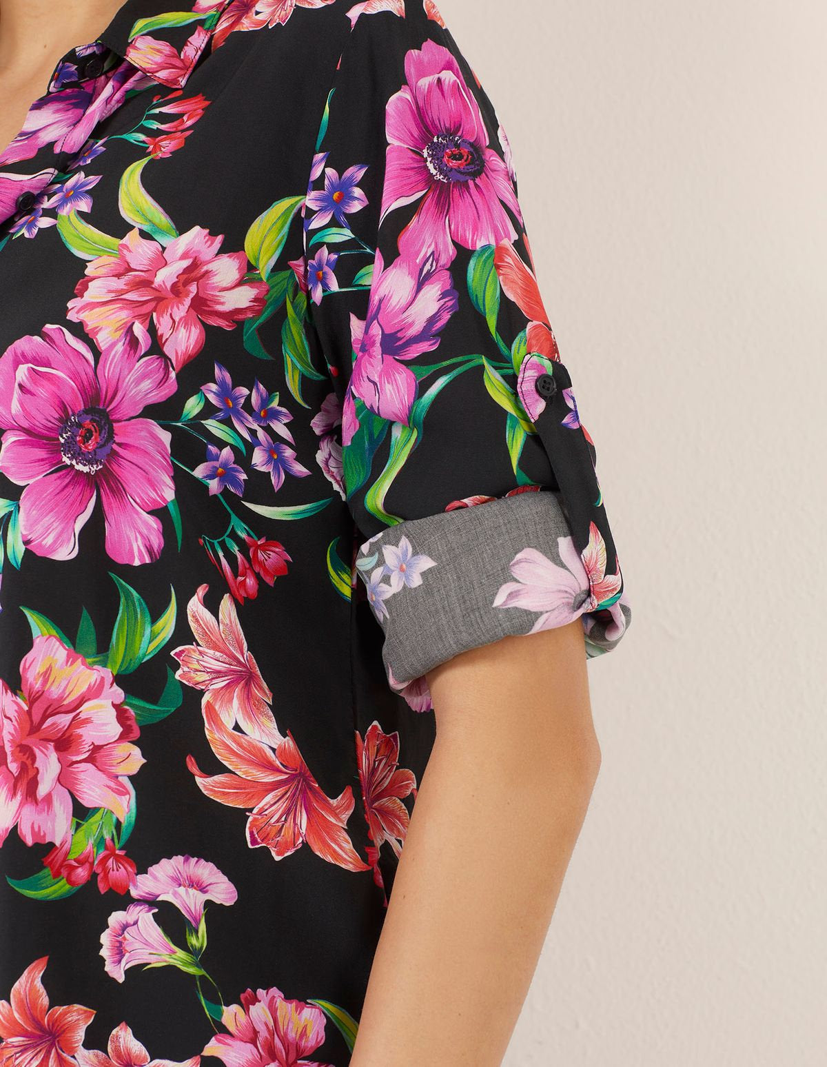 Yamamay_Marianna Long-Sleeved Shirt_AMAD182002_128_04