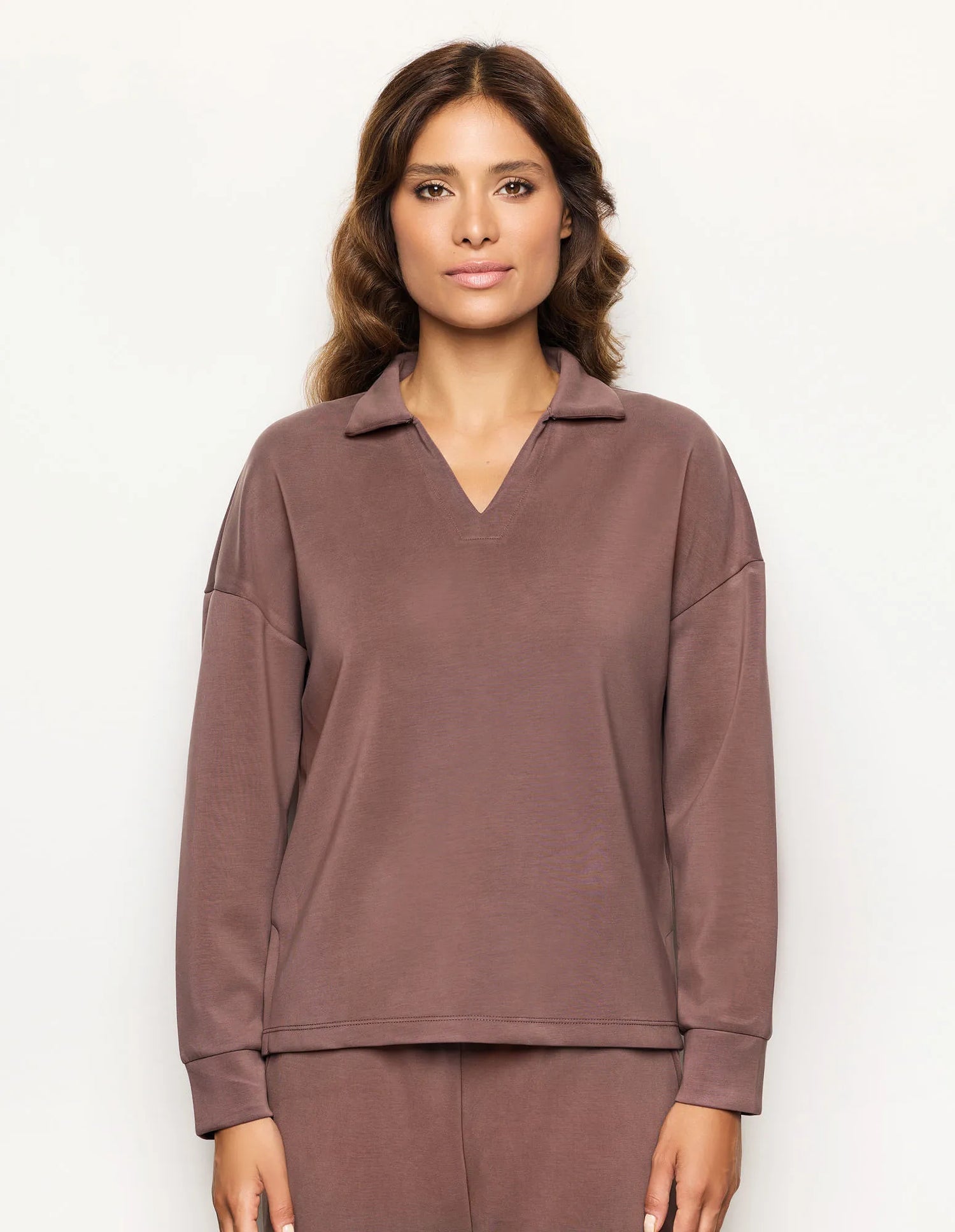 Yamamay_Cocoa_Closed WomenÕS Sweatshirt with Tencelª Modal Ð Easy Living_AMAD183006_770_02