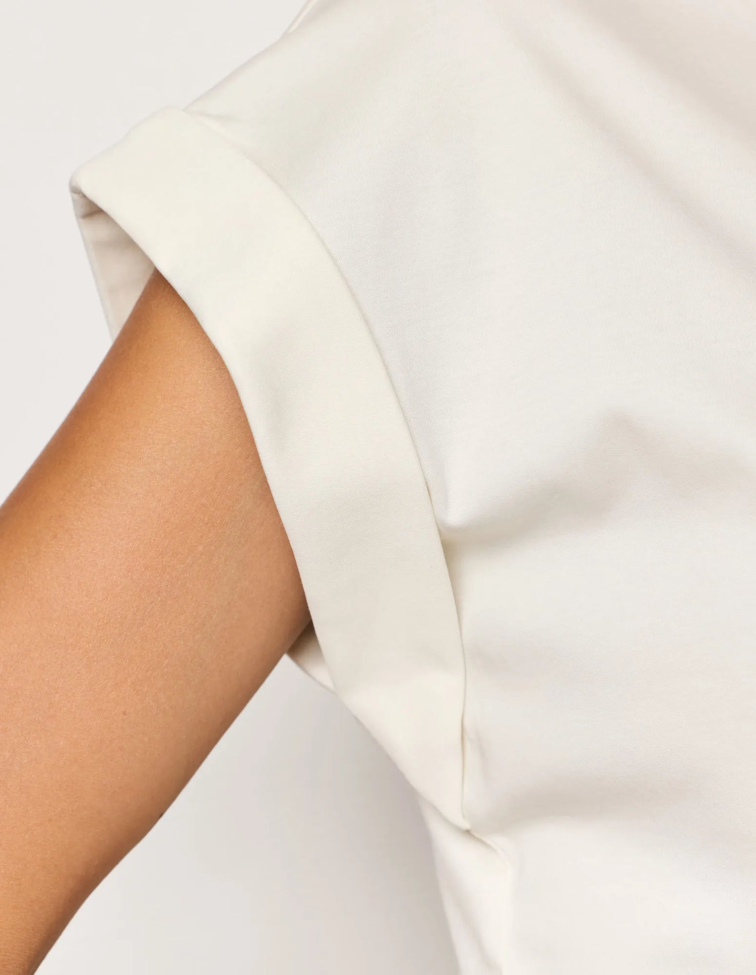 Yamamay_Almond_Top with Tencelª Modal Ð Easy Living_AMAD183015_244_04