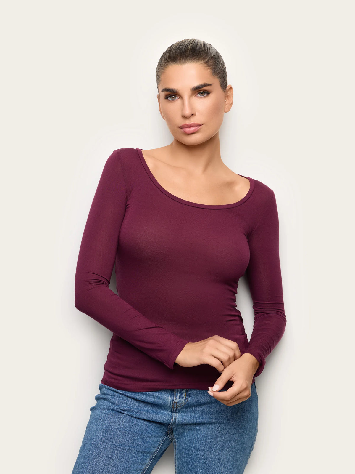Yamamay BLACK Women Long-Sleeve Decolte-Neck T-Shirt - Basic Cashmere SKU: AMAD193004_837 Image 01