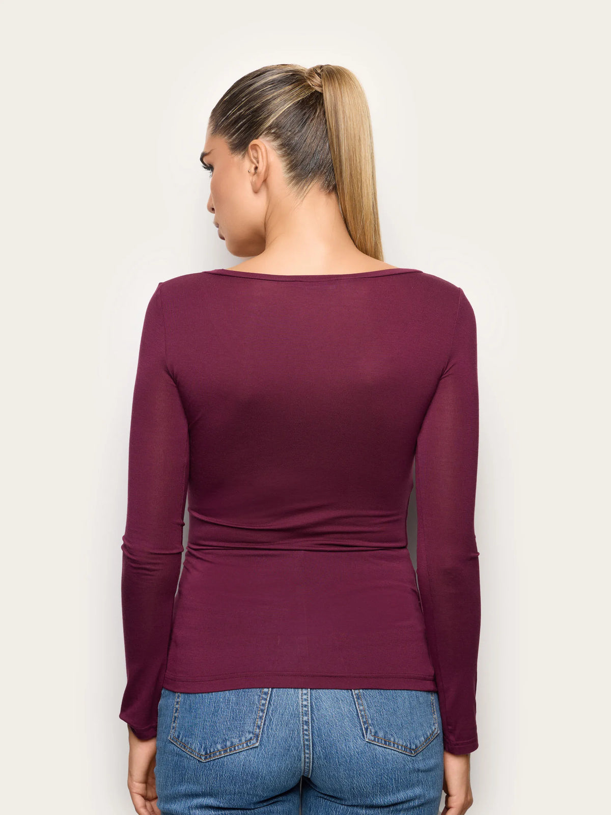 Yamamay BLACK Women Long-Sleeve Decolte-Neck T-Shirt - Basic Cashmere SKU: AMAD193004_837 Image 04
