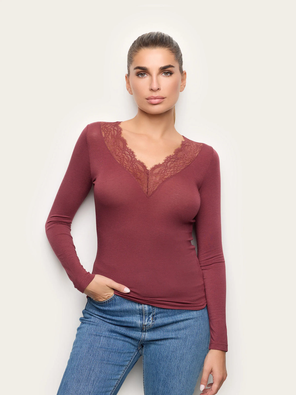 Yamamay CREAM Women Long-Sleeve V-Neck T-Shirt - Basic Modal &amp; Wool SKU: AMAD193005_092 Image 01